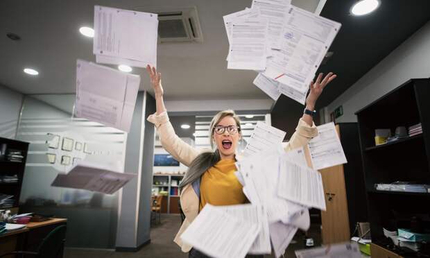 Запрещенный гнев, нежеланная грусть: инструкция от психолога, как управлять своими эмоциями