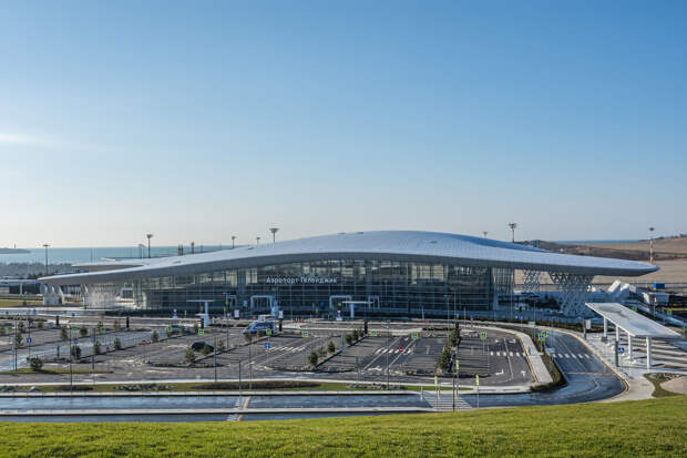 АТОР: открытие аэропорта в Геленджике стало главным событием года в отрасли