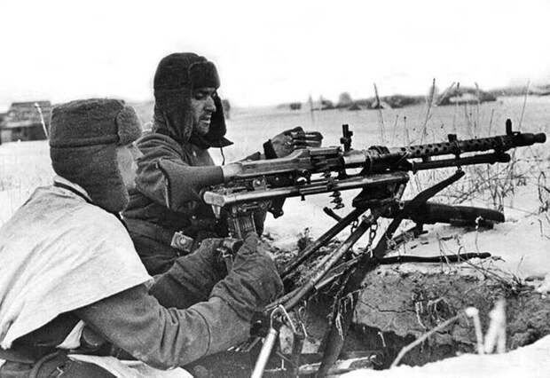 Подполковник Михаил Иванович Сукнев - пожалуй, единственный командир отличившегося батальона, который документально подтвердил свой боевой опыт.-4