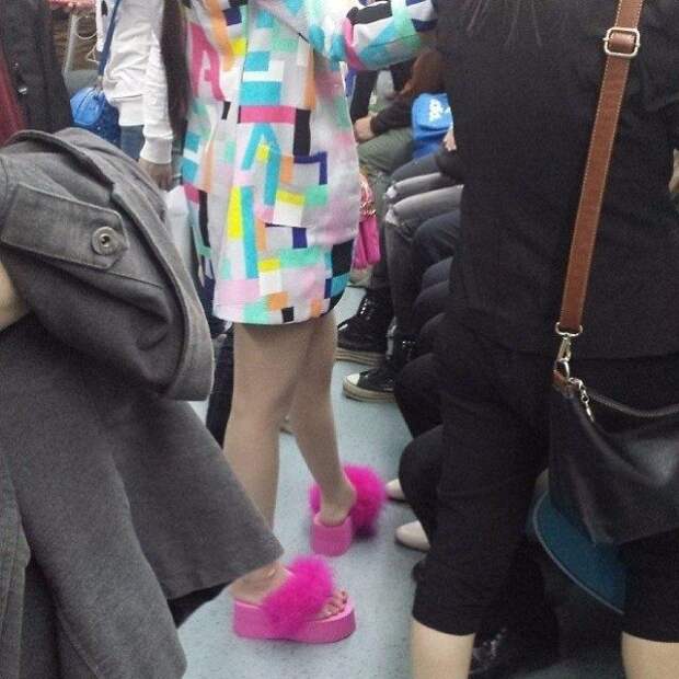 Модники в метро