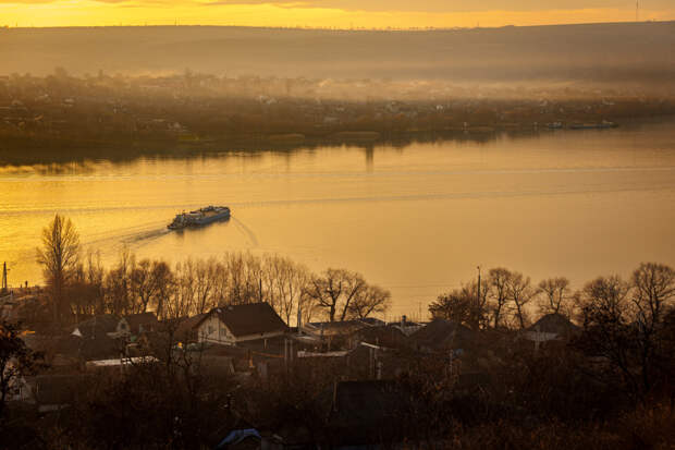 Молдавия ввела режим экологической тревоги из-за загрязнения Днестра