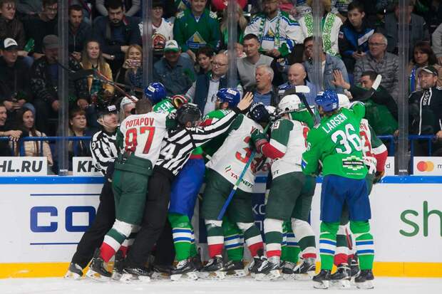 zelenoe-derbi-salavat-yulaev-ak-bars_47.jpg
