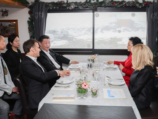 "Политически неприемлемо": Макрона оставили без любимого торта на встрече с Си Цзиньпином