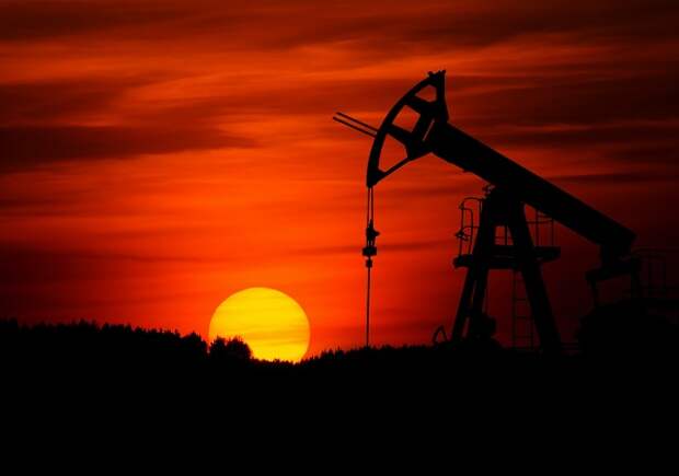 ОПЕК вновь повысила прогноз по добыче нефти в РФ в 2022 году, ждет ее на уровне 11 млн б/с