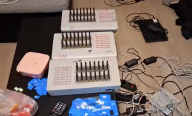 В столице полицейские пресекли деятельность группы техподдержки телефонных мошенников