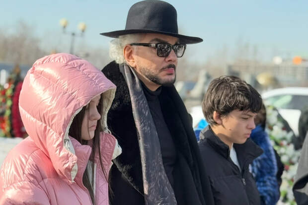 Из-за политики: Киркоров рассказал, почему не поставил отцу памятник к годовщине смерти