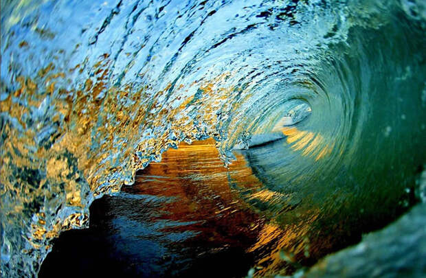 wave22 Самые красивые гавайские волны от Кларка Литтла