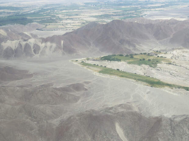 Геоглифы плато Наска и Пальпа: на краю забвения