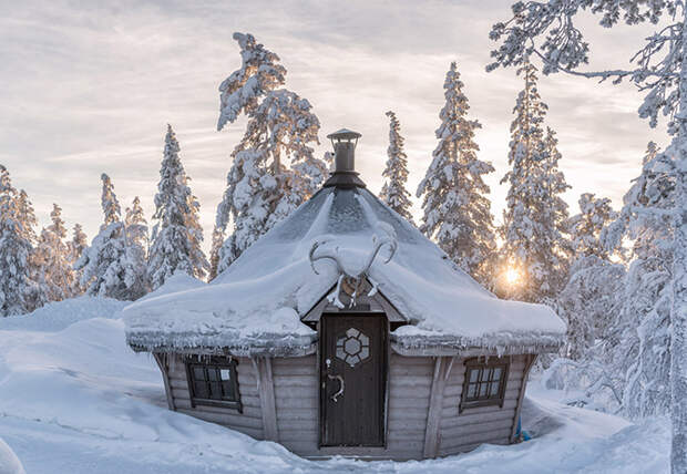 Стеклянные иглу - отель в Лапландии