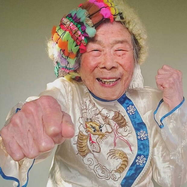 Emiko Weavings - 93-летняя фотомодель Emiko Weavings - 93-летняя фотомодель