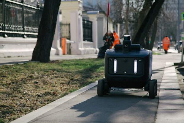 Роботы-доставщики «Яндекса» оказывается экономически выгоднее курьеров в некоторых регионах России