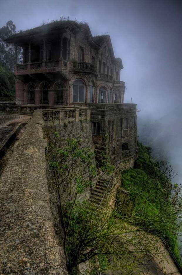 The-33-Most-Beautiful-Abandoned-Places-I