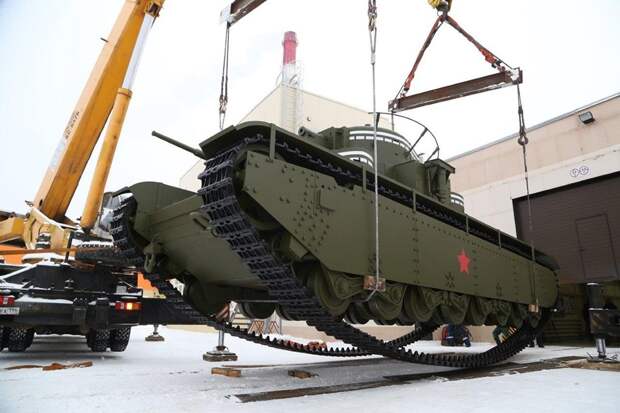 Уральские металлурги воссоздали танк Т-35