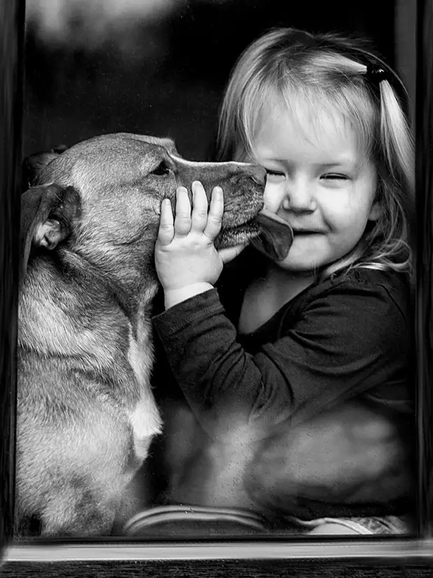Лучший друг – это тот Человек, с которым ты можешь сидеть на крыльце, не проронив ни слова, и уйти с чувством, что это была лучшая беседа в твоей жизни дети, животные, фотография