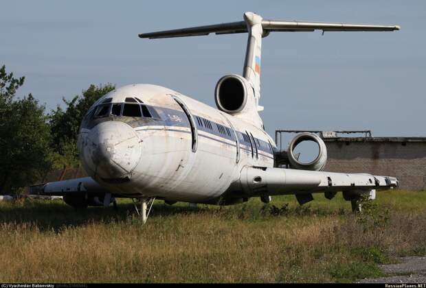 Туполев Ту-154Б-1. Челябинск. Туполев Ту-154Б-1. Челябинск. вертолёты, памятники, самолёты, техника