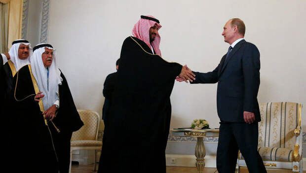 Президент России Владимир Путин и преемник Наследного принца, министр обороны Саудовской Аравии Мухаммед Бен Салман. Архивное фото Президент России Владимир Путин и преемник Наследного принца, министр обороны Саудовской Аравии Мухаммед Бен Салман. Архивное фото