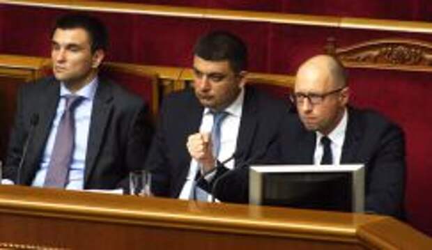 Заседание Верховной Рады Украины. Слева направо: министр иностранных дел Украины Павел Климкин, заместитель председателя правительства У
