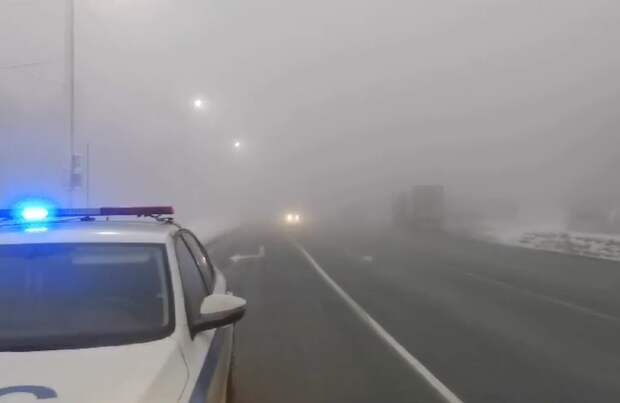 Не видно ни зги: на трассе М-5 "Урал" в Челябинской области сильный туман