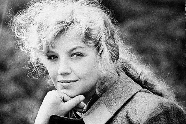 25 актрис отечественного театра и кино, сводивших с ума одним взглядом 25 актрис отечественного театра и кино, сводивших с ума одним взглядом