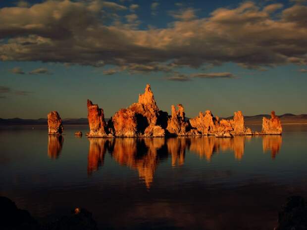 Удивительные фотографии озера Моно в Калифорнии (Mono Lake, California)