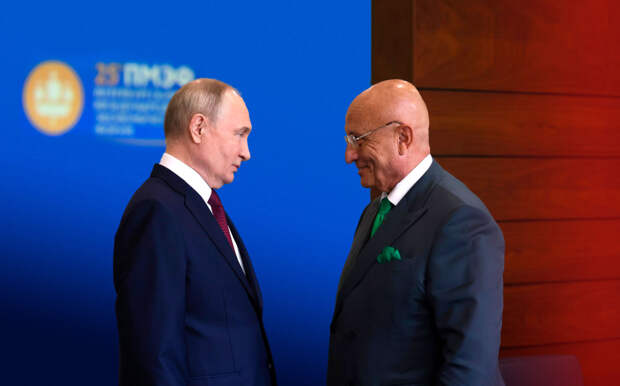 Караганов призвал бить по «центрам скопления европейских элит, даже не военным базам»