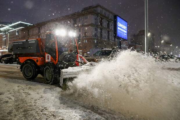 Синоптики предупредили о сильном снегопаде в Москве и области
