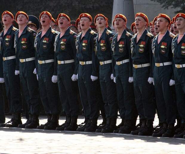 военные