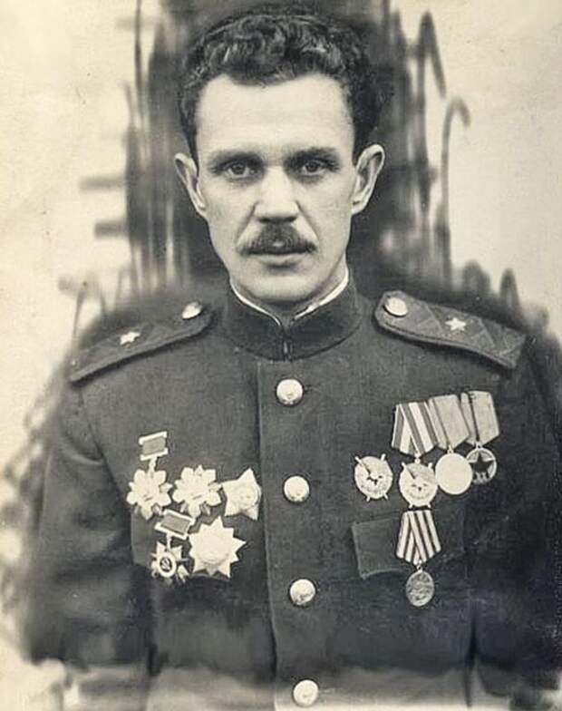 Олешев Николай Николаевич в июне 1948 года назначен на должность командующего 14-й армией (Дальневосточный военный округ), которая располагалась на Чукотском полуострове./Фото: yarwiki.ru Олешев Николай Николаевич в июне 1948 года назначен на должность командующего 14-й армией (Дальневосточный военный округ), которая располагалась на Чукотском полуострове./Фото: yarwiki.ru