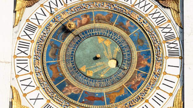 Астролог Аристова назвала три знака зодиака, которые расстанутся в новогоднюю ночь — снимите корону