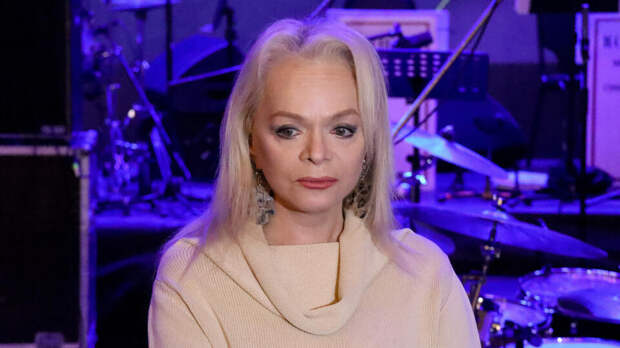 Долина снизила сумму иска к лишившим ее квартиры мошенникам до 114 млн рублей