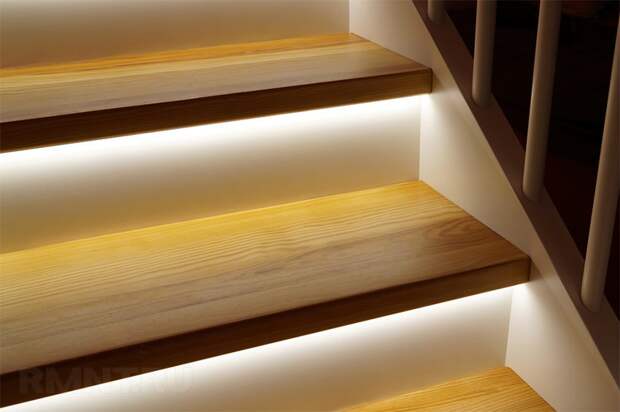 Освещение лестницы в доме: как сделать автоматическую подсветку ступеней