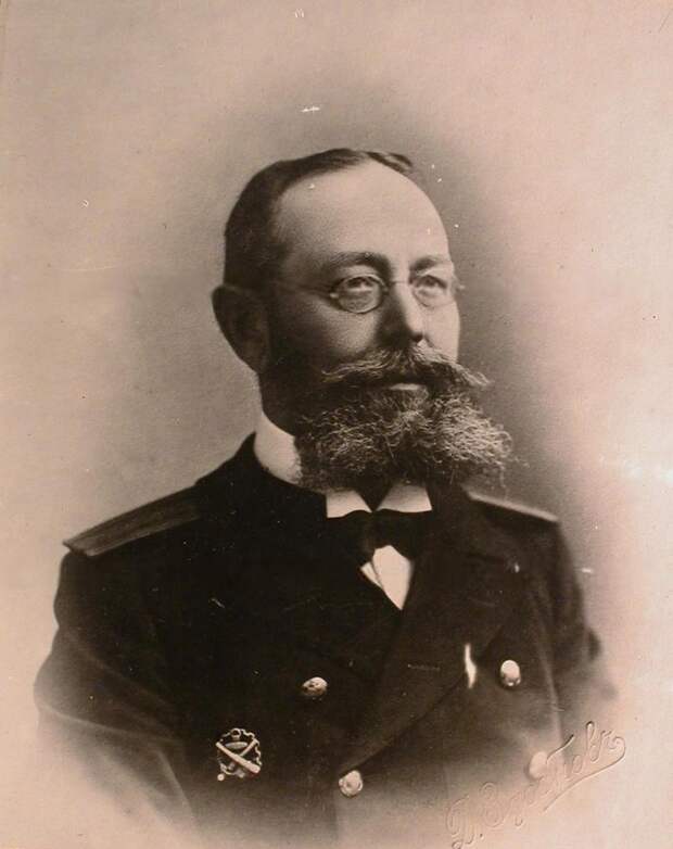 Матусевич Николай Александрович (1852-1912) В феврале 1904 г. капитан 1-го ранга, начальник 1-го отряда миноносцев. Источник: wiki.wargaming.net Матусевич Николай Александрович В феврале 1904 г. капитан 1-го ранга, начальник 1-го отряда миноносцев. Источник: wiki. wargaming. net<br>