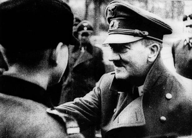 Вторая мировая война в фотографиях: падение нацистской Германии