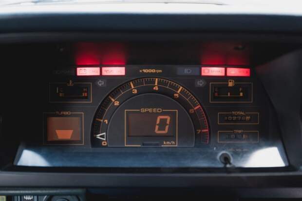 Honda City Turbo II со скутером Motocompo – Японский ответ вызовам большого города