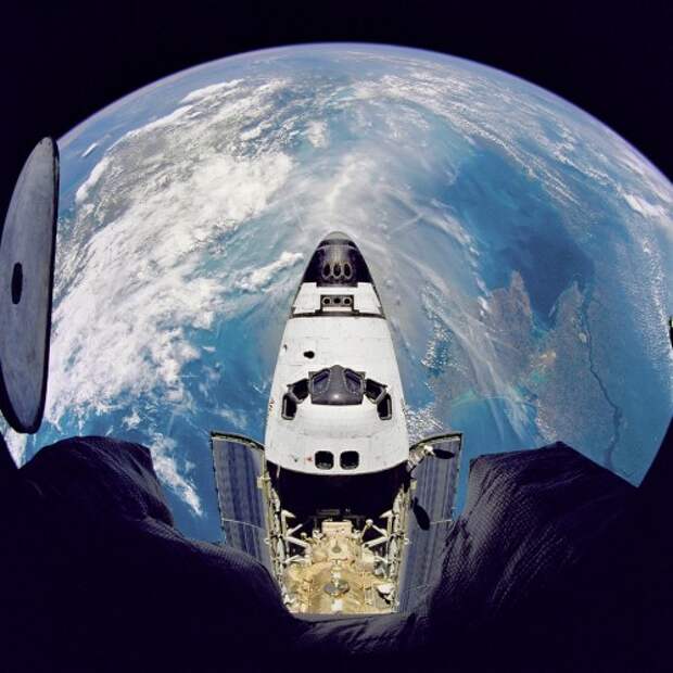 Earth-and-Space-Shuttle-Atlantis-500x500 (500x500, 69Kb)