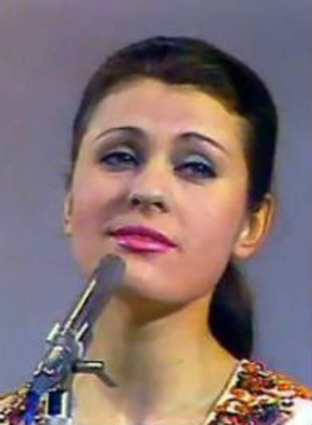 Толкунова биография википедия. Толкунова 1973.
