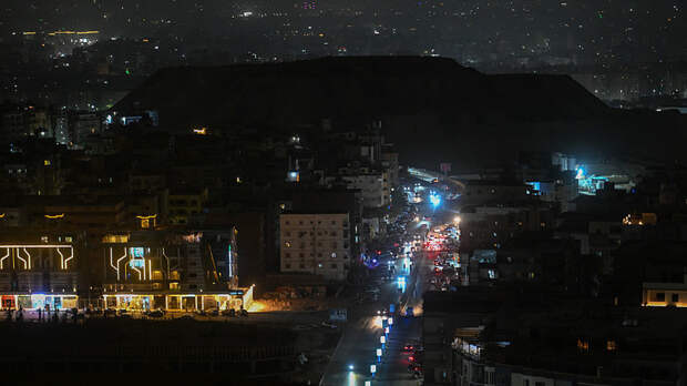 «Раптли» показало кадры тёмных улиц Каира на фоне энергетического кризиса