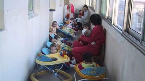 href="http://theriflebird.com/people/homeless-man-finds-a-baby-in-the-garbage-8-years-later-im-speechless/">theriflebird.com