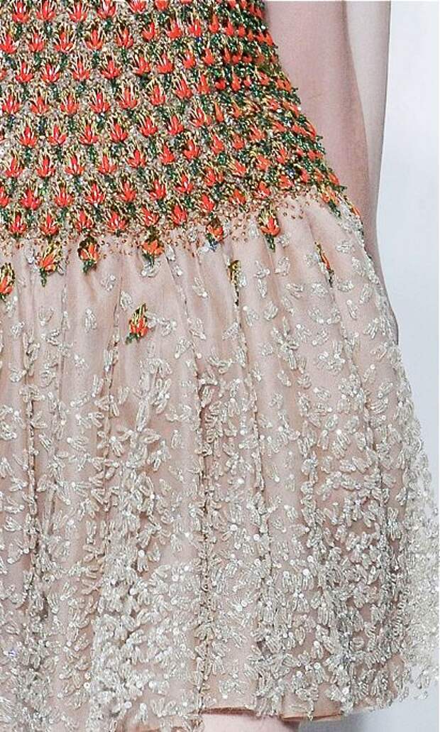 Valentino - embroidery detail