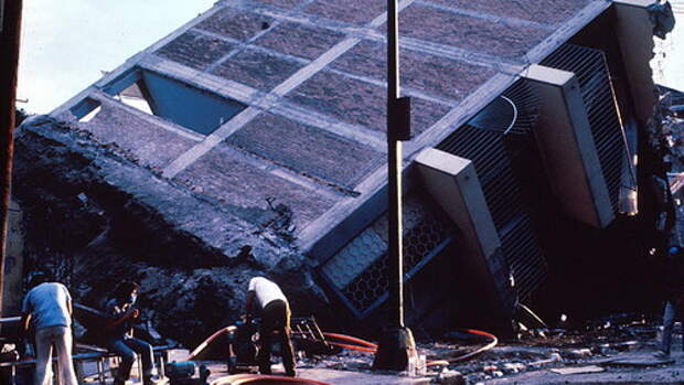 56-MexCity85quake