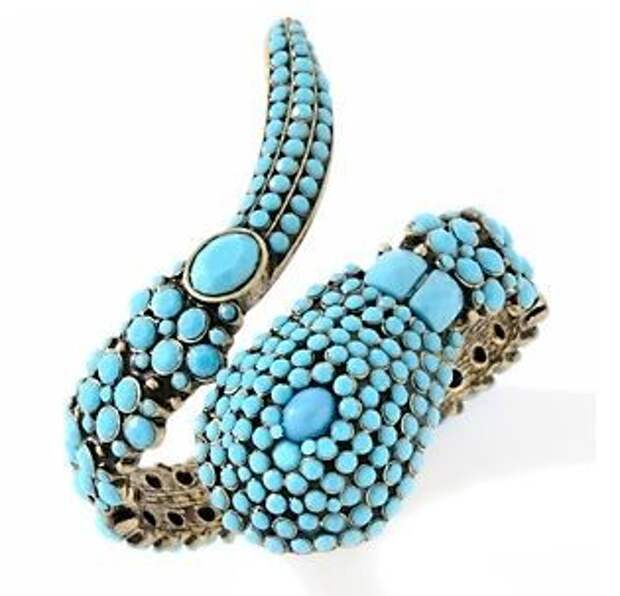 Available from Iris Apfel’s Home Shopping Network line, this turquoise snake charmer multi-stone cuff bracelet gives a ssslender, sssensational look. Photo By Vanessa Lenz Photography