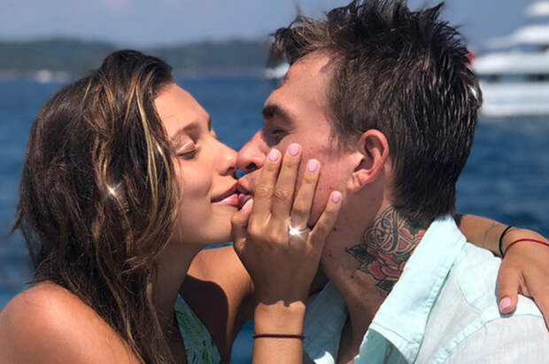 Регина Тодоренко и Влад Топалов стали родителями