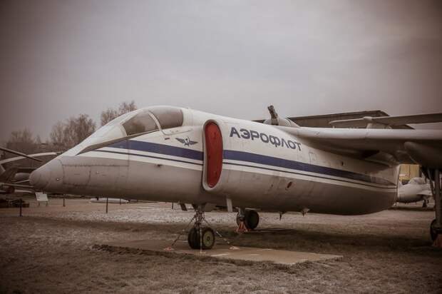 М-17 «Стратосфера» - дозвуковой реактивный самолет.