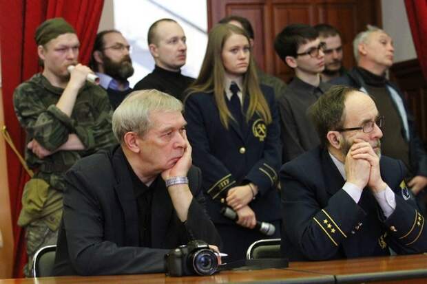 Стрелков в Екатеринбурге предрек Путину судьбу Милошевича. Стрелков в Екатеринбурге предрек Путину судьбу Милошевича.