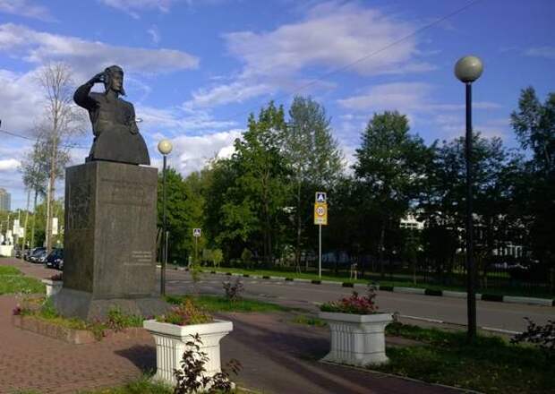 Гимназии №6 в Солнечногорске могут присвоить имя дважды Героя Советского Союза Давида Драгунского