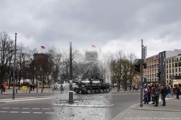 8 Берлин 1945-2010. ИСУ-152 у Бранденбургских ворот..jpg