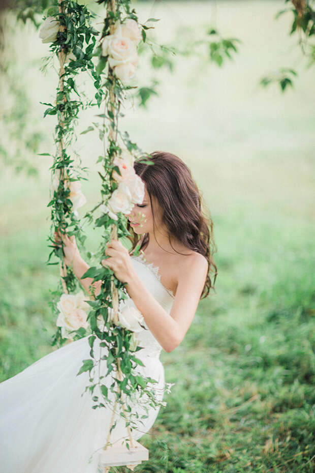 Candle_wedding_by_Kovchegin_and_Romanova_Photography_decor_by_Dreams_and_Honey_muah_by_Dasha_Cherentaeva_Mary_Trufel_dress-15