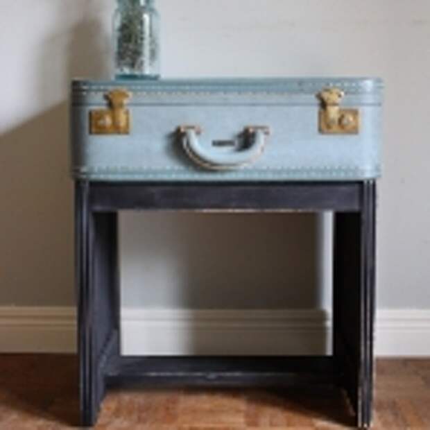 recycled-suitcase-ideas-table9.jpg