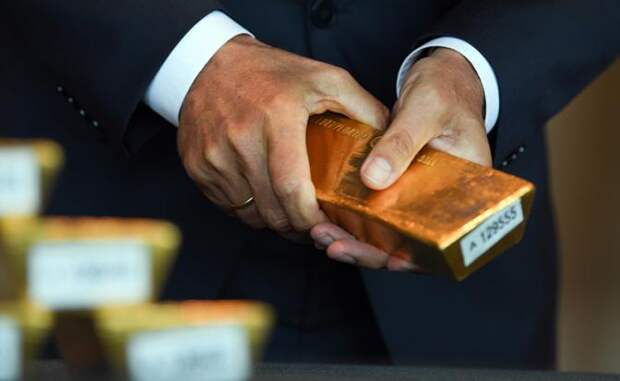 Зачем Польша тайно вывезла свое золото из Британии?