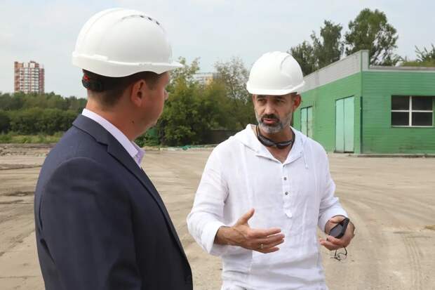 Дмитрий Певцов и москвичи намерены контролировать застройку в Алтуфьевском районе / Фото: Кирилл Журавок